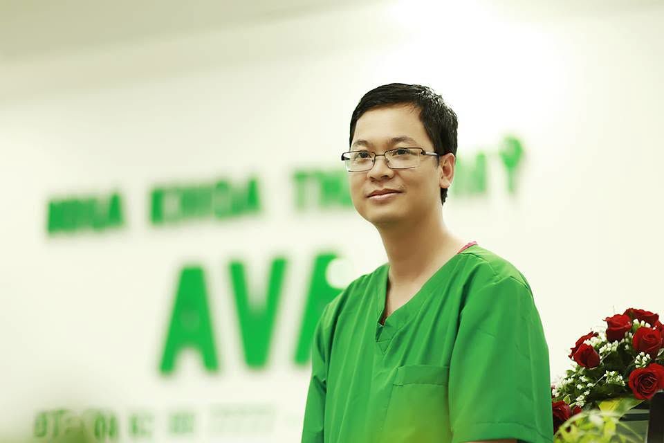 Chân dung BS. Phạm Việt Hùng tại Nha khoa AVA Quận 10 TPHCM